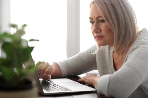 Attention aux fake news sur le cancer 