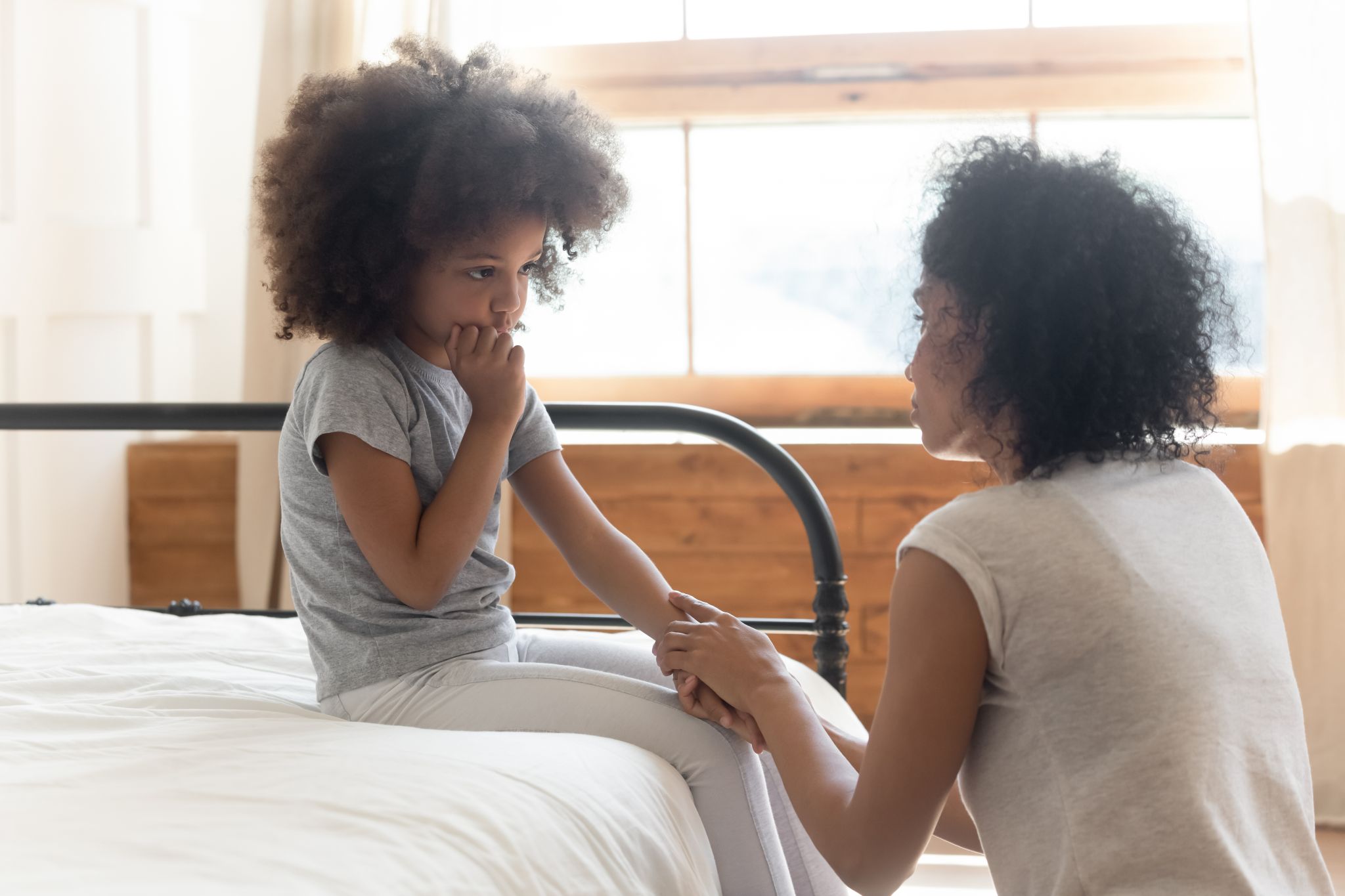 Comment annoncer une maladie grave à son enfant sans l’angoisser ni se sentir coupable ?